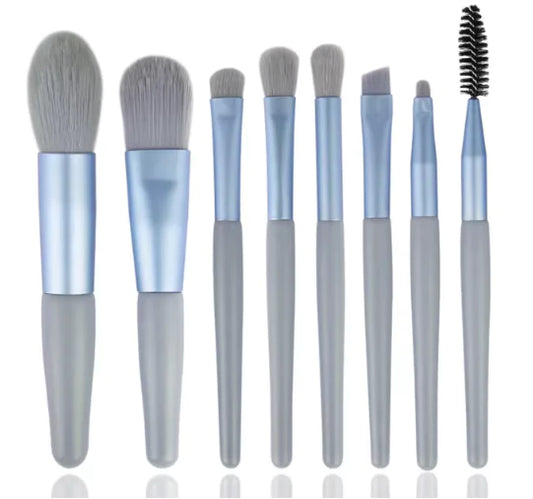 Essentielles Pinselset für Make-up