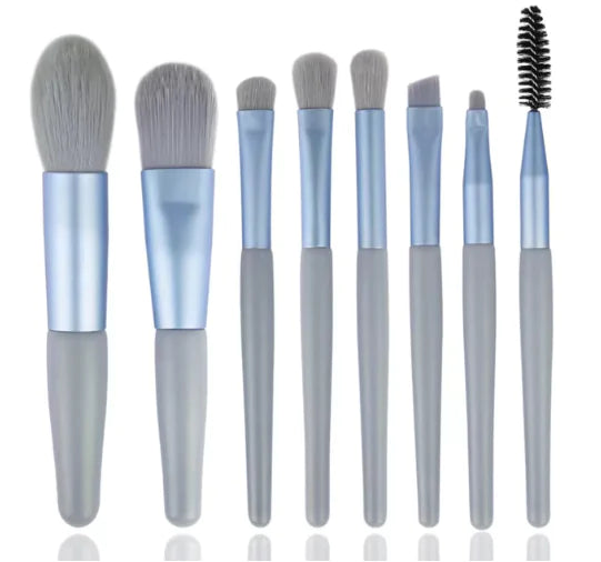 Essentielles Pinselset für Make-up